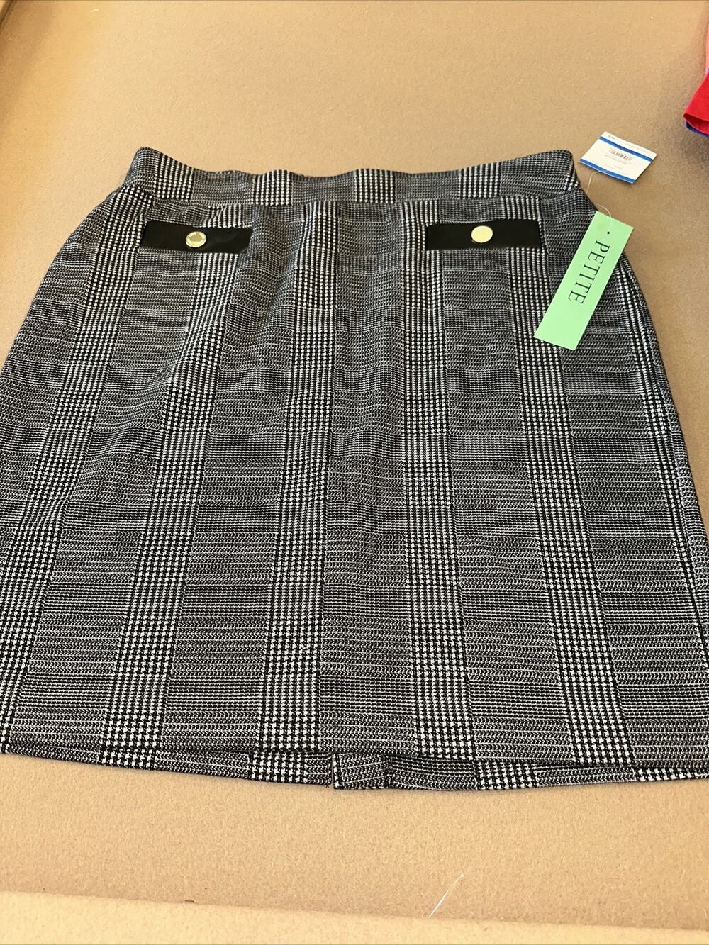 Anne Klein Gingham Viscose Petite Pull-On Skirt Black Front Pocket PXL